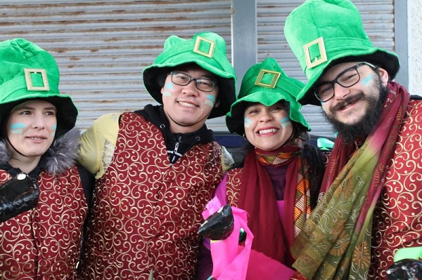 brazilian-students-in-irish-hats